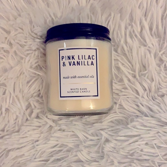 White Barn/Bath & Body Works PINK LILAC & VANILLA single wick candle